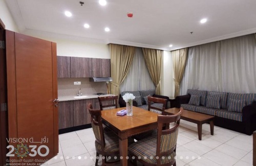 Jeddah Apartment | Fully Furnished 3 Rooms Serviced Apartment FOR RENT Sari St / UNIT 13