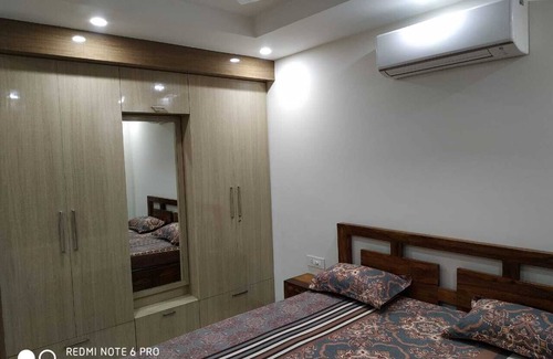 Gurugram Bed & Breakfast | Fully Furnished 3BHK service apartment