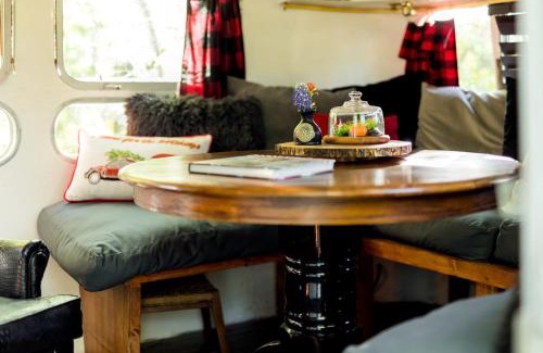 Glen Rose House | Fully Furnished Airstream for a Vacation in the Woods near Fort Worth, Texas