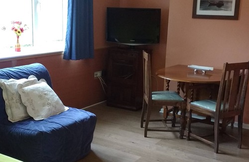 Cherry Hinton Apartment | Fully furnished all confort flat with private garden!