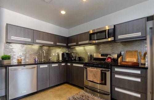 Historic Core Apartment | Fully Furnished DTLA Loft