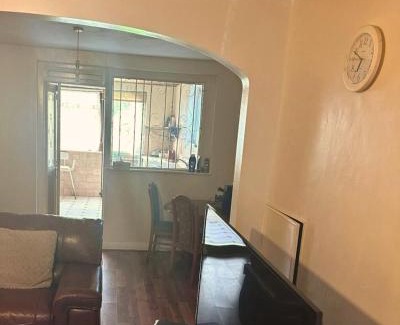 Ponders End Apartment | Fully Furnished 2-Bedroom House with Garden and Parking, Mayfield Crescent, N9