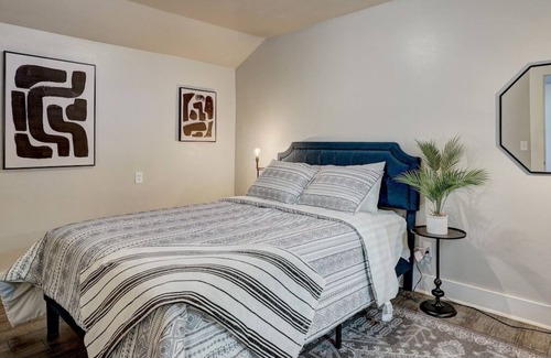Midwest City Apartment | Fully furnished house by Tinker- Kitchen- Center of OKC
