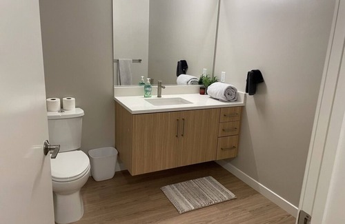 Sunnyvale West House | Fully Furnished Luxury Sunnyvale Apartment