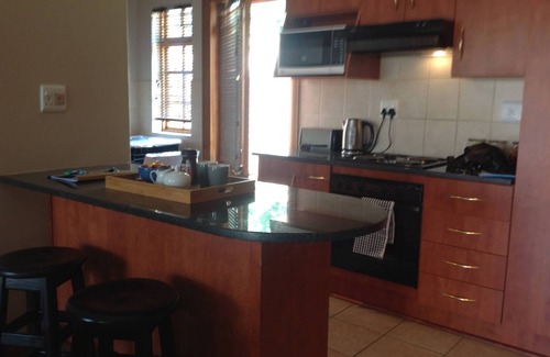 Bloemfontein House | Fully Furnished Monthly Stay in Pentagon Park