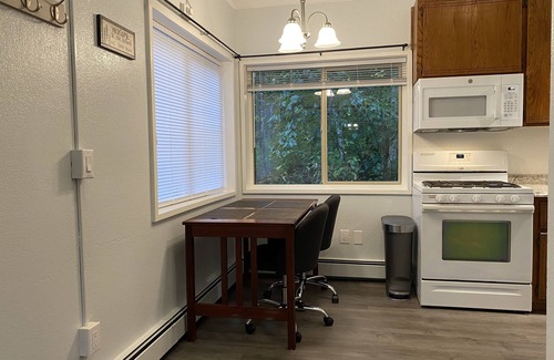 Wasilla Cottage | Fully Furnished Private Cottage or house