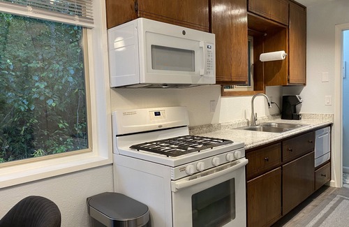 Wasilla Cottage | Fully Furnished Private Cottage or house
