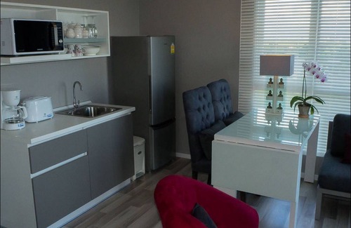 Su Thep Condo | FULLY FURNISHED TOP FLOOR NEAR THE CITY
