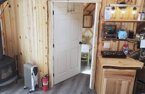Big Lake Apartment | Fully-furnished Willow Yurt 2 🌲 at AK Dogstead