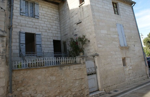 Villeneuve-les-Avignon House | Fully refurbished duplex in the city center for 2 to 4 people