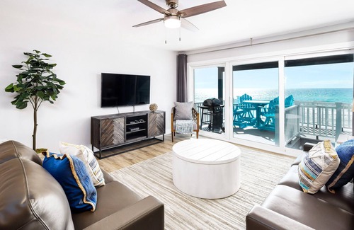 Miramar Beach House | Fully Remodeled Luxury Platinum Beach Townhouse with Direct Beach Access, Corner Unit -Sd11B