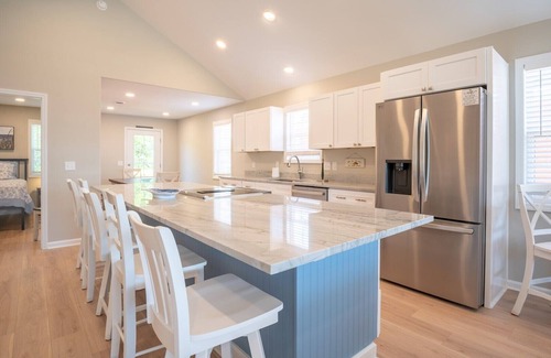 Carolina Beach House | Fully Remodeled Private Home - Fish N Hooks