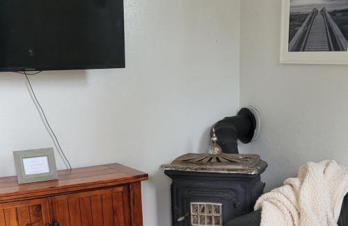Lovelock House | Fully Renovated 1bdrm1ba House