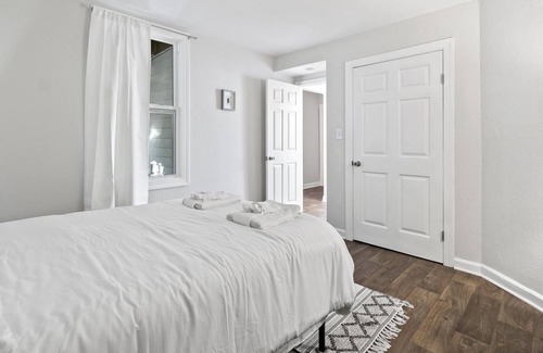 Portsmouth Apartment | Fully renovated 2 bedroom unit in Portsmouth