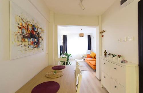 Moda Apartment | Fully Renovated 2BR Flat in Prime Location at Moda
