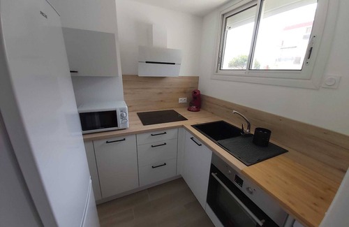 Saint-Cyprien Plage Apartment | Fully renovated apartment facing the sea. Close to all amenities