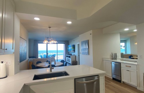 Orange Beach Condo | Fully Renovated Beach Front home away from home!