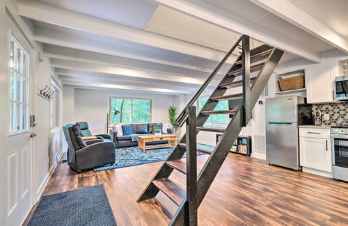 Broadway Cottage | Fully Renovated Broadway Cabin w/Private Hot Tub!