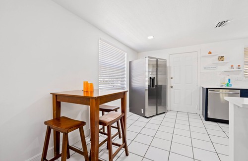 Central Sarasota House | Fully renovated duplex near downtown with fenced yard & patio - dog-friendly