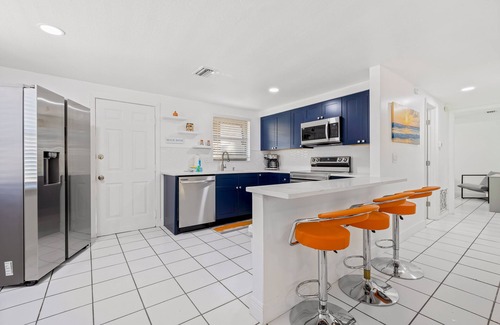 Central Sarasota House | Fully renovated duplex near downtown with fenced yard & patio - dog-friendly