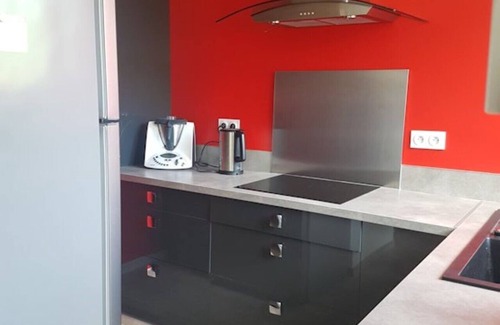 Bacilly House | fully renovated house in the village center - enclosed garden