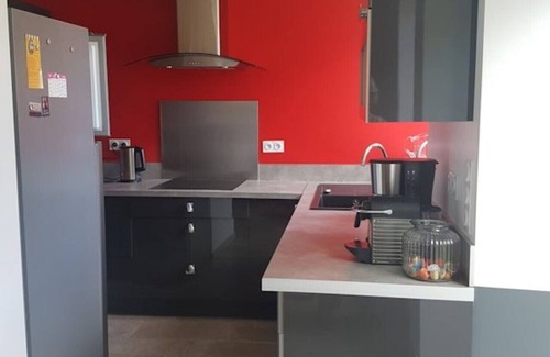Bacilly House | fully renovated house in the village center - enclosed garden