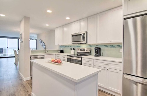Bethany Beach Condo | Fully Renovated Ocean Front Condo at Sea Colony