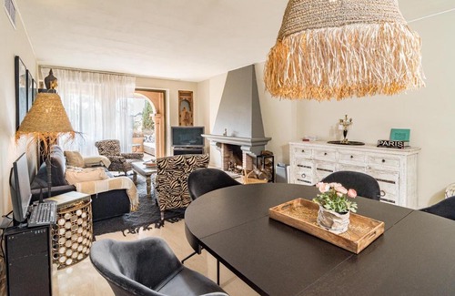 New Golden Mile Apartment | Fully Renovated Unique 3 Bedroom Penthouse in Cartuja del Golf close to San Pedro