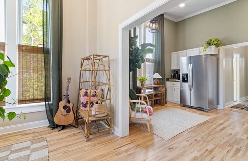Elizabeth City Apartment | Fully restored historic apartment in Downtown Elizabeth City