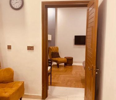 Faisalabad House | Fully Serviced Holiday Home Near Lyallpur Galleria