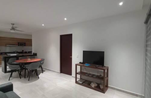 S.M. 57 Condo | Fun 2-bedroom condo with pool!