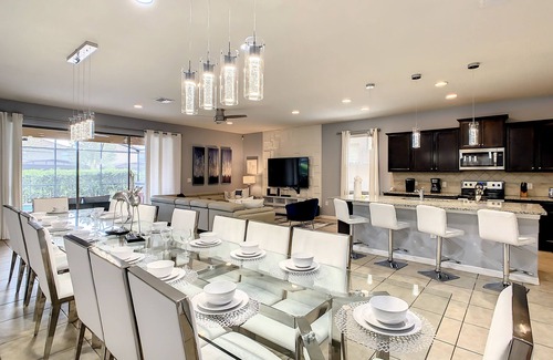 Four Corners House | FUN! 2 Theaters, Game Rm, Themed BRs & Pool/Spa