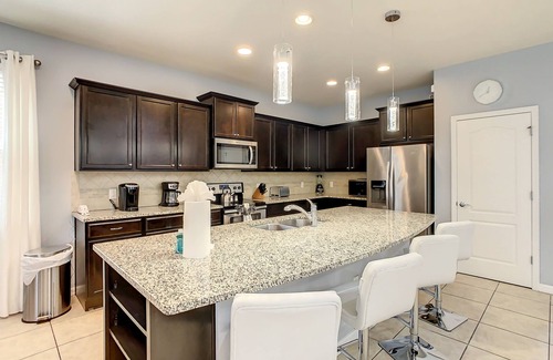 Four Corners House | FUN! 2 Theaters, Game Rm, Themed BRs & Pool/Spa