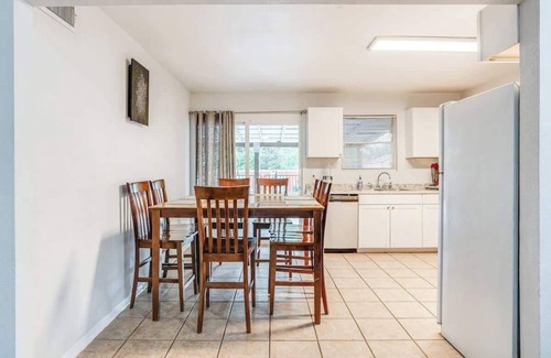 Shearer Hills - Ridgeview House | Fun 3bed/2Bath home with pool