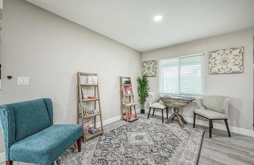 Raisin Apartment | Fun City Haven Spacious Retreat in Fresno