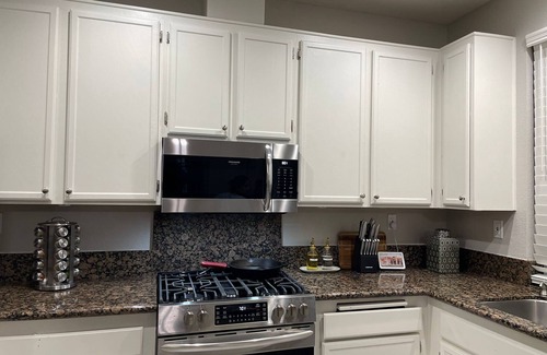 Miramar Ranch North House | Fun & Cozy home w/Game Room - 21 mins from airport