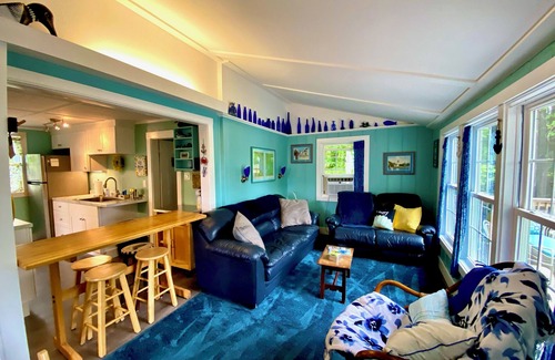Wolfeboro Cottage | Fun Family Wolfeboro Winnipesaukee Bay Waterfront with SUP, 5 Kayaks & 2 Canoes