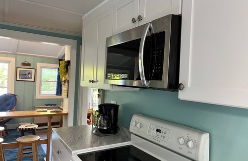 Wolfeboro Cottage | Fun Family Wolfeboro Winnipesaukee Bay Waterfront with SUP, 5 Kayaks & 2 Canoes