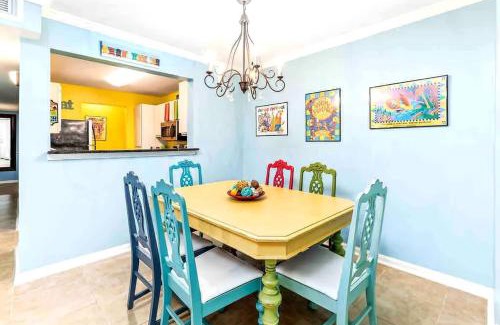 Gulf Shores Apartment | Fun first floor condo with pool hot tub gym and tennis courts
