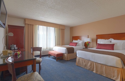 Wenatchee Hotel | Fun for the Whole Family! 2 Convenient Rooms, Free Parking and Onsite-Pool