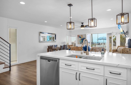 West Newport House | Fun for the whole family just steps from Newport Pier and the beach!