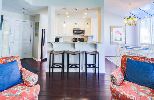 Palmetto Dunes Condo | Fun, Fresh and Recently Remodeled - 1 Minute walk to the pool and beach access. Great for Families!