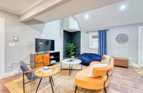Long Pond House | FUN HOME 4 endless ENJOYMENT with Game Room & Hot Tub