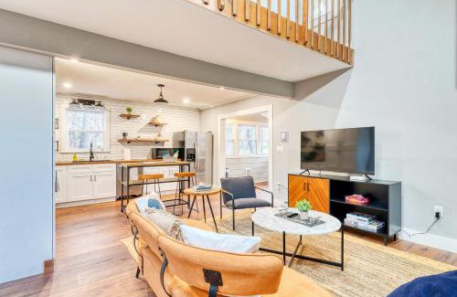 Long Pond House | FUN HOME 4 endless ENJOYMENT with Game Room & Hot Tub
