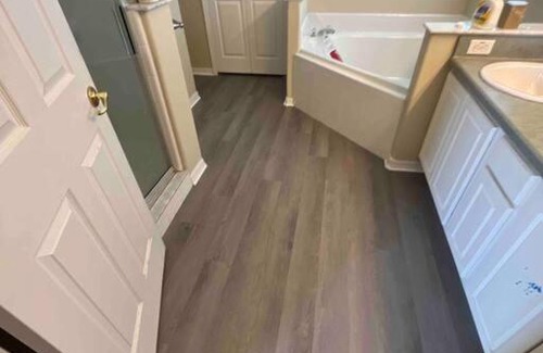 West Kissimmee House | Fun, King Bed Suite, Queen Bed Suite, with Fast WiFi an Free Parking
