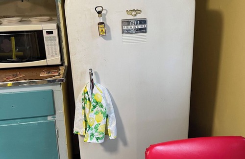 Pelkie Cabin | Fun little 2 Room cabin in Pelkie with WiFi access.