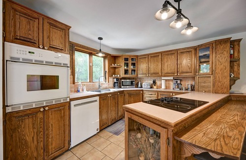 Wentworth-Nord Ski Chalet | Fun On The Lake - Wentworth-Nord, Quebec, Canada