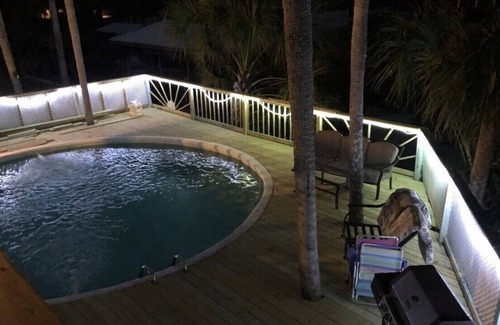 Alligator Point House | Fun Pool House - Upstairs