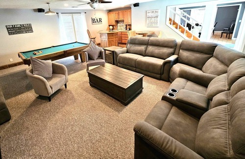 North Forest Beach House | Fun Vacation home 2 blocks to beach. Large, private pool w/fenced, private yard!
