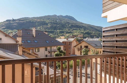 Briancon Apartment | Functional 1-bedroom apartment with parking, central Briançon
